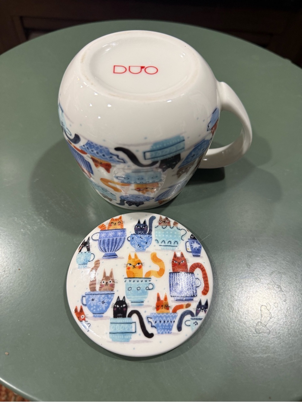 Cute ceramic cat mug with lid - Picture 3 of 3